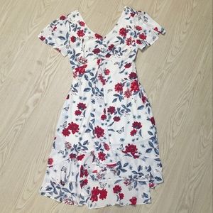 NWT Candie's Floral Dress White Red Blue, Size Med. Wedding, Work, Casual Summer